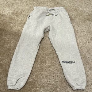 Fear of god essentials kids sweatpants